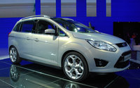 Click image for larger version

Name:	01-ford-c-max-live-frankfurt.jpg
Views:	85
Size:	502.2 KB
ID:	1088166