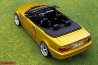 Click image for larger version

Name:	bmw_m3_e46_cabriolet_jaune_candy_jantes_chromees_99366183fd2.jpg
Views:	30
Size:	52.8 KB
ID:	1954573