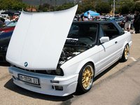 Click image for larger version

Name:	eurp_0708_15_z+bimmerfest+1992_bmw_325i.jpg
Views:	75
Size:	63.6 KB
ID:	1278921