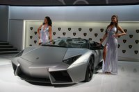 Click image for larger version

Name:	lamborghini_reventon_roadster_babes-08.JPG
Views:	102
Size:	237.5 KB
ID:	1085657