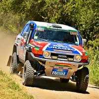 Click image for larger version

Name:	2014-dakar-rally-total-chaos-toyota-suspension-11-1000.jpg
Views:	93
Size:	317.5 KB
ID:	2930463