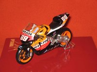 Click image for larger version

Name:	Honda RC211V - Nicky Hayden 2006.JPG
Views:	92
Size:	136.8 KB
ID:	1521758