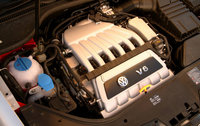 Click image for larger version

Name:	vw.r32.eng.500.jpg
Views:	215
Size:	46.2 KB
ID:	114141