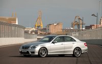 Click image for larger version

Name:	112_0903_16z+2010_mercedes_benz_e63_AMG+side_view.jpg
Views:	2417
Size:	47.6 KB
ID:	989567