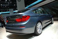 Click image for larger version

Name:	07-bmw-5-gt-live-frankfurt.jpg
Views:	106
Size:	317.5 KB
ID:	1087376