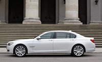 Click image for larger version

Name:	2010_bmw_760li_1_zoomed.jpg
Views:	222
Size:	571.3 KB
ID:	1594143