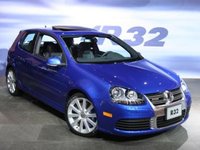 Click image for larger version

Name:	VW R32.JPG
Views:	169
Size:	22.0 KB
ID:	667635