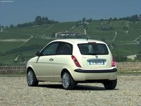 Click image for larger version

Name:	Lancia-Ypsilon_2003_1024x768_wallpaper_2e.jpg
Views:	106
Size:	76.0 KB
ID:	710452
