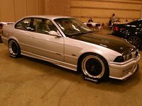 Click image for larger version

Name:	0506et_02z+BMW_M3+Passenger_Side_Front_View.jpg
Views:	77
Size:	55.0 KB
ID:	1300216