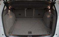 Click image for larger version

Name:	112_0907_42z+2009_audi_q5_3_2_quattro+cargo_area.jpg
Views:	2110
Size:	39.3 KB
ID:	958247