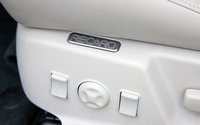 Click image for larger version

Name:	112_0907_21z+2009_cadillac_CTS-V+recaro_seat_controls.jpg
Views:	198
Size:	43.4 KB
ID:	918045