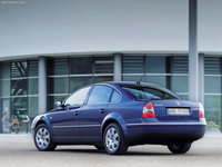 Click image for larger version

Name:	Volkswagen-Passat_2000_800x600_wallpaper_02.jpg
Views:	155
Size:	87.1 KB
ID:	1304568