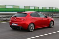 Click image for larger version

Name:	2011-Alfa-Romeo-Giulietta-rear.jpg
Views:	138
Size:	146.8 KB
ID:	2790461