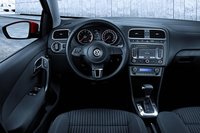 Click image for larger version

Name:	volkswagen-polo-mkv_18.jpg
Views:	2840
Size:	290.9 KB
ID:	815554