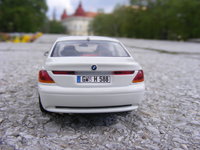Click image for larger version

Name:	BMW 745i E65 - MINICHAMPS 1-43 6.JPG
Views:	19
Size:	1.32 MB
ID:	3091604