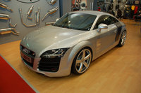 Click image for larger version

Name:	audi_tt_r8_01.jpg
Views:	1096
Size:	210.9 KB
ID:	227310