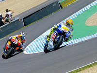 Click image for larger version

Name:	n498627_rossi.pedrosa.preview.jpg
Views:	74
Size:	27.5 KB
ID:	901090