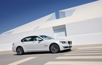 Click image for larger version

Name:	2013-bmw-7-series-701.jpg
Views:	48
Size:	376.8 KB
ID:	2861846