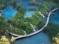 Click image for larger version

Name:	Plitvice_resize.jpg
Views:	156
Size:	146.4 KB
ID:	1357434