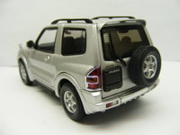 Click image for larger version

Name:	Mitsubishi Pajero - AUTOART 1-43 6.JPG
Views:	30
Size:	1.11 MB
ID:	2509336