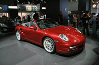 Click image for larger version

Name:	17-porsche-911-turbo-live.jpg
Views:	134
Size:	705.9 KB
ID:	1087661