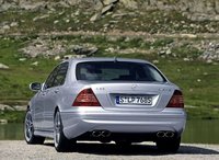 Click image for larger version

Name:	MERCEDESBENZS65AMG-W220--medium-1674_3.jpg
Views:	29
Size:	88.8 KB
ID:	2387370