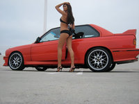 Click image for larger version

Name:	BMW-and-girl.jpg
Views:	140
Size:	257.7 KB
ID:	1724389