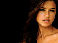 Click image for larger version

Name:	adriana-lima-1024x768-16521.jpg
Views:	41
Size:	62.4 KB
ID:	1036007