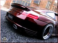 Click image for larger version

Name:	porsche_996_turbo_peinture_cameleon_jantes_20_pouces_1026_10.jpg
Views:	35
Size:	50.3 KB
ID:	1885028