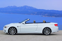 Click image for larger version

Name:	BMW_M3_Cabrio_Low_Res_003.jpg
Views:	45
Size:	52.4 KB
ID:	426862