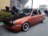 Click image for larger version

Name:	eurp_0706_02_z+chinatown_showoff+1998_volkswagen_jetta.jpg
Views:	78
Size:	69.1 KB
ID:	1378696