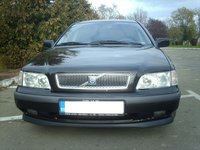 Click image for larger version

Name:	Volvo S40 - Dan.jpg
Views:	105
Size:	910.0 KB
ID:	900005