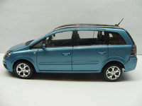Click image for larger version

Name:	Opel Zafira 2 - SCHUCO 1-43 5.JPG
Views:	19
Size:	1.15 MB
ID:	2612692