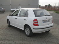 Click image for larger version

Name:	Fabia 004.jpg
Views:	53
Size:	3.06 MB
ID:	1217866