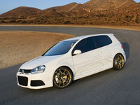 Click image for larger version

Name:	volkswagen-golf-thunder-bunny-concept-9457.jpg
Views:	58
Size:	728.6 KB
ID:	1534832