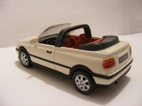 Click image for larger version

Name:	VW Golf 3 cabrio - NEW RAY 1-43 5.JPG
Views:	43
Size:	1.18 MB
ID:	2289144