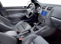 Click image for larger version

Name:	0509_frankfurt_05+2006_volkswagen_golf_r32+front_interior_view.jpg
Views:	87
Size:	26.5 KB
ID:	534315