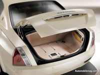 Click image for larger version

Name:	0801_09_a+2008_maserati_quattroporte_collezione_cento+luggage_space.jpg
Views:	71
Size:	468.2 KB
ID:	677898