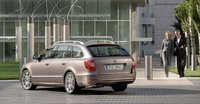 Click image for larger version

Name:	Skoda-Superb-Estate-29.jpg
Views:	47
Size:	85.3 KB
ID:	1083874