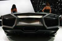 Click image for larger version

Name:	15-reventon-roadster-live.jpg
Views:	193
Size:	556.5 KB
ID:	1087273