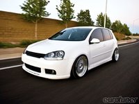 Click image for larger version

Name:	eurp_1010_03_o+2007_volkswagen_gti+driver_side_front_view.jpg
Views:	80
Size:	65.4 KB
ID:	1684104