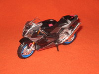 Click image for larger version

Name:	Aprilia RSV 1000R-2.jpeg
Views:	105
Size:	1.51 MB
ID:	1521669