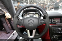 Click image for larger version

Name:	Salon-de-Geneve-2010-Mercedes-SLS-AMG-blanc-tableau-de-bord_zoom.jpg
Views:	72
Size:	169.0 KB
ID:	2131489