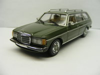 Click image for larger version

Name:	Mercedes-Benz 250 T Nickelgrun 1 of 750 pcs. - MINICHAMPS 1-43 3.JPG
Views:	23
Size:	1.18 MB
ID:	2504640