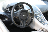 Click image for larger version

Name:	13-aston-one-77-live-monterey.jpg
Views:	522
Size:	327.0 KB
ID:	1047847