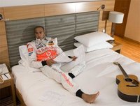 Click image for larger version

Name:	Lewis-on-Bed-4.jpg
Views:	624
Size:	21.8 KB
ID:	858618