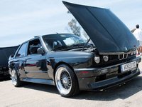 Click image for larger version

Name:	eurp_0708_13_z+bimmerfest+1990_bmw_m3.jpg
Views:	45
Size:	56.8 KB
ID:	1278920