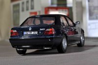 Click image for larger version

Name:	bmw 7er E38 MkI - herpa (5).JPG
Views:	9
Size:	361.6 KB
ID:	3174275