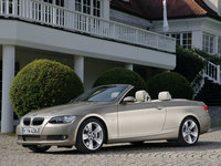 Click image for larger version

Name:	BMW-335i_Convertible_2007_1600x1200_wallpaper_02.jpg
Views:	35
Size:	440.0 KB
ID:	1940717