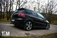 Click image for larger version

Name:	VW_golf_GTI_3.jpg
Views:	61
Size:	200.8 KB
ID:	1411778